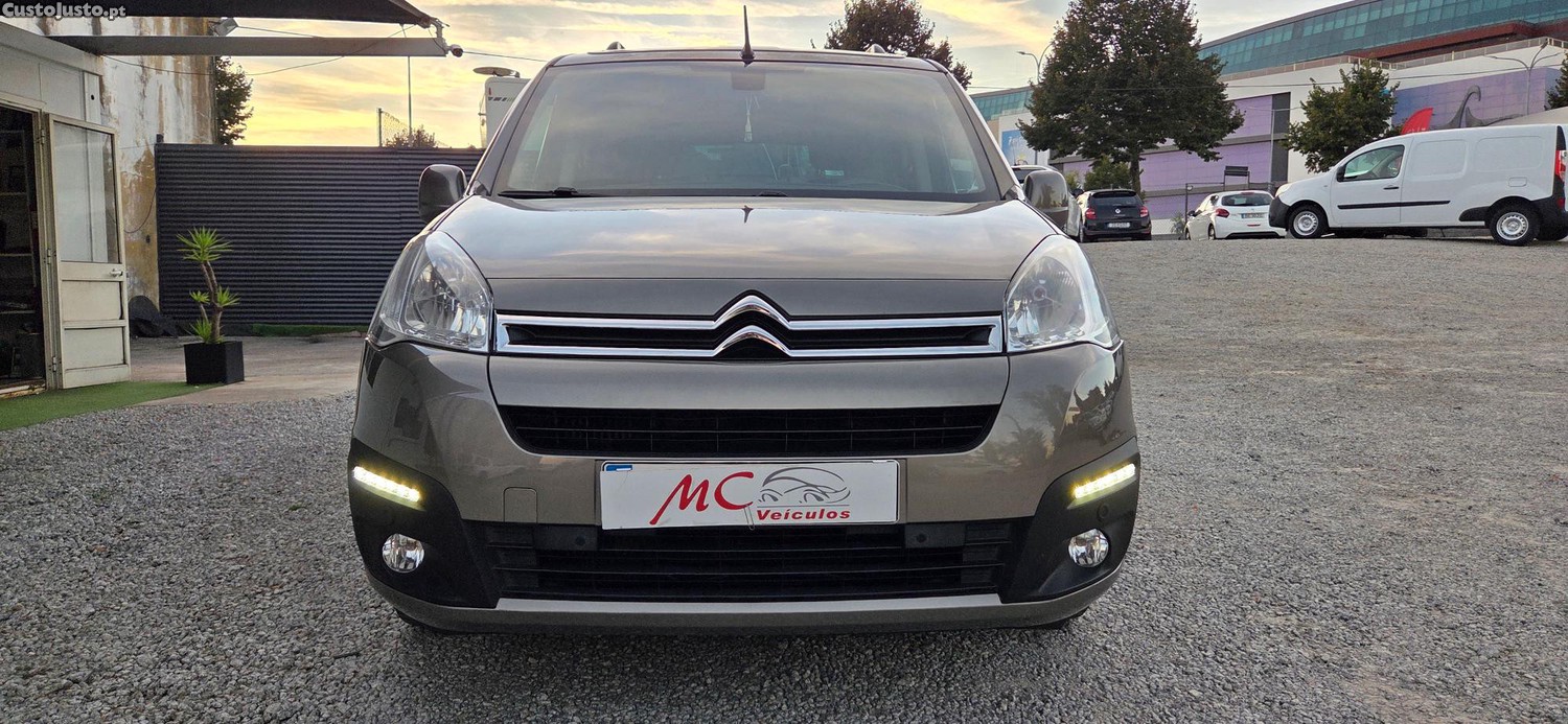 Citroën Berlingo Multispace ( Automatica ) — fotografia 9