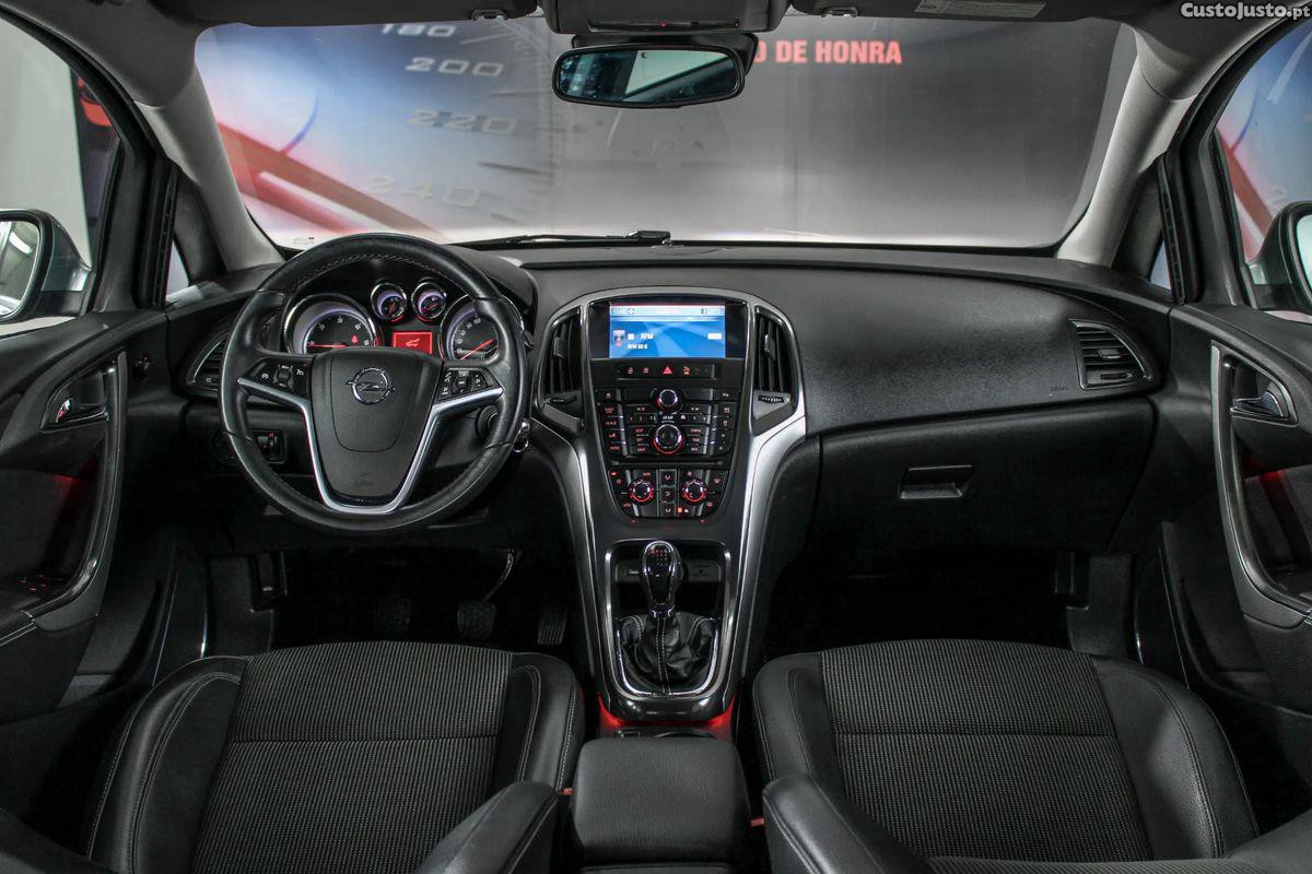 Opel Astra 1.7 CDTi Cosmo - 10 — photo 3