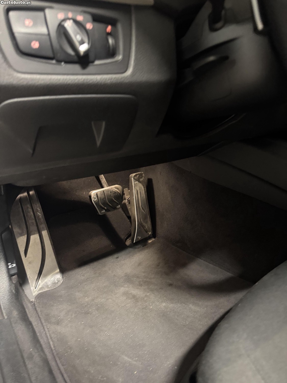 BMW 318 d — fotografia 9