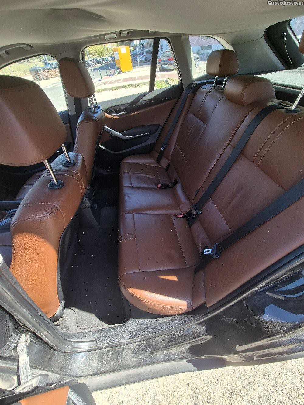 BMW X1 SDrive 2.0d - 09 — photo 5