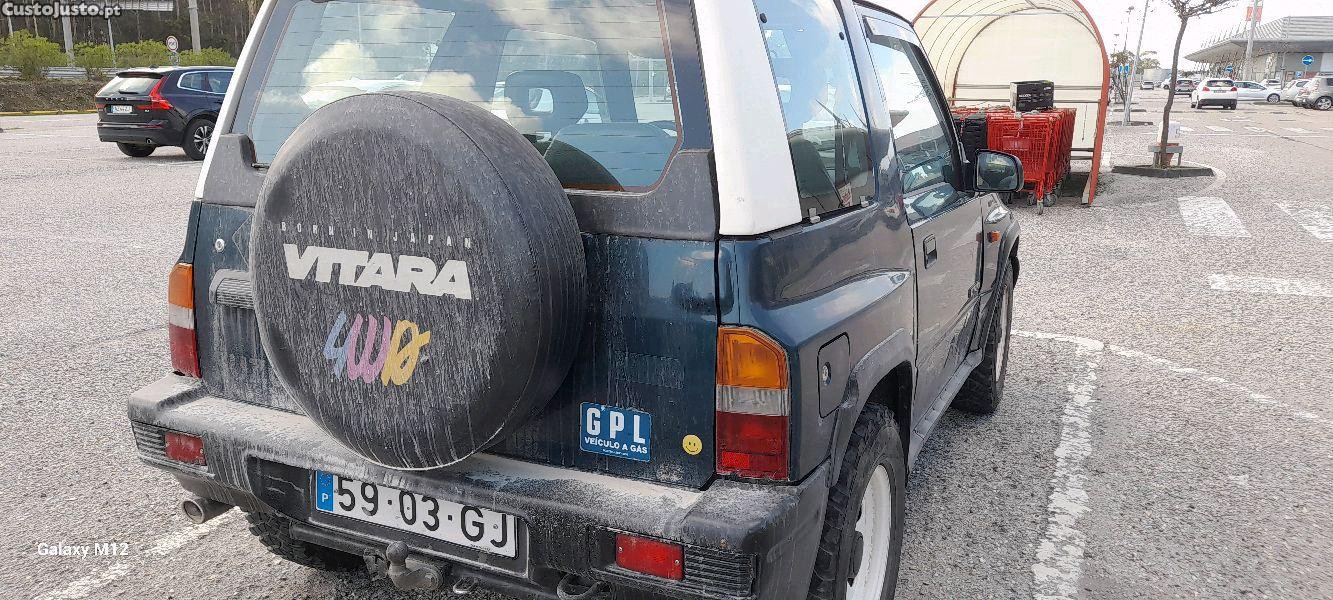 Suzuki Vitara 1.6 - 96 — photo 5