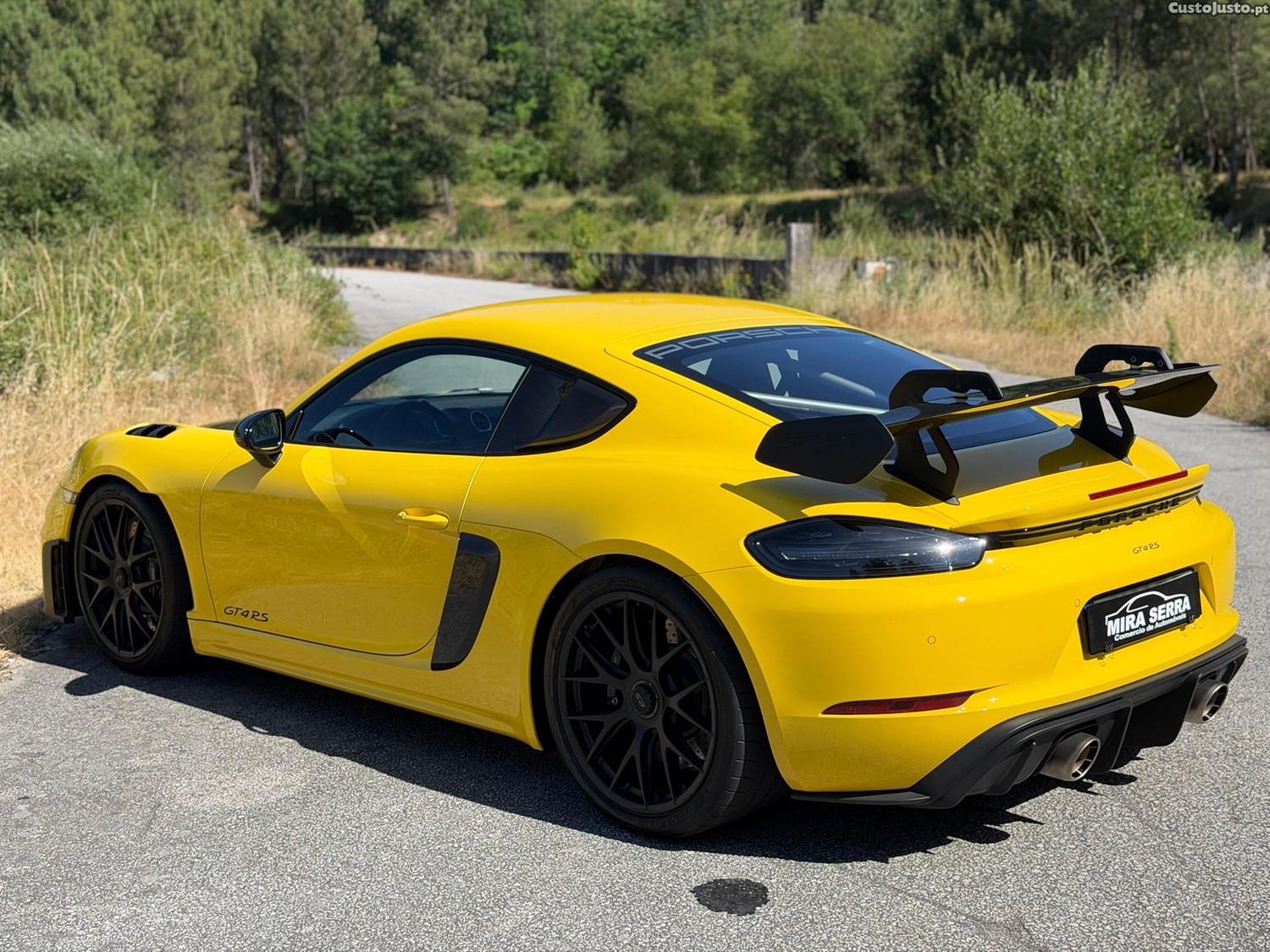 Porsche Cayman 718 GT4 RS — fotografia 19