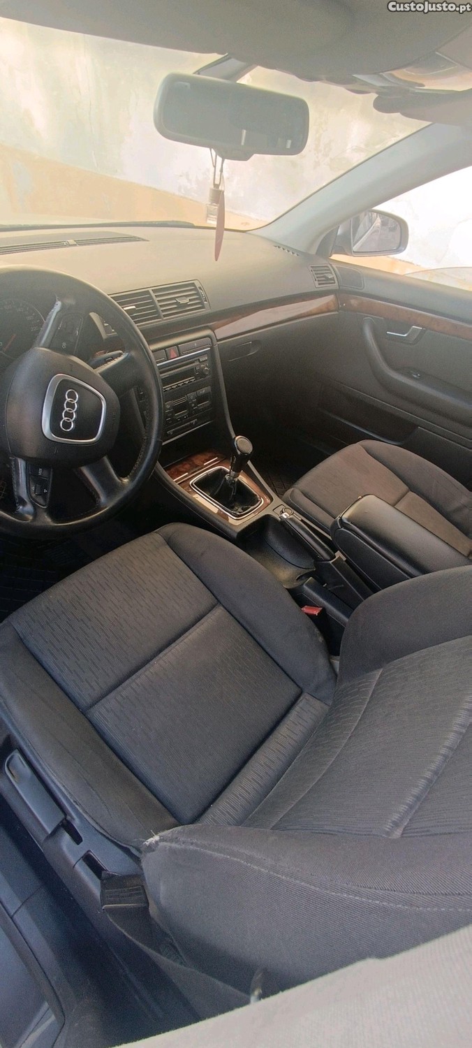 Audi A4 Avant — fotografia 2