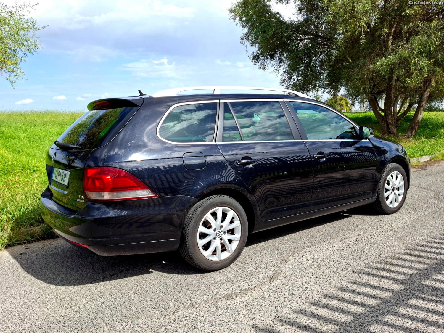 VW Golf Variant 1.6 hdi Confortline - 11 foto 2