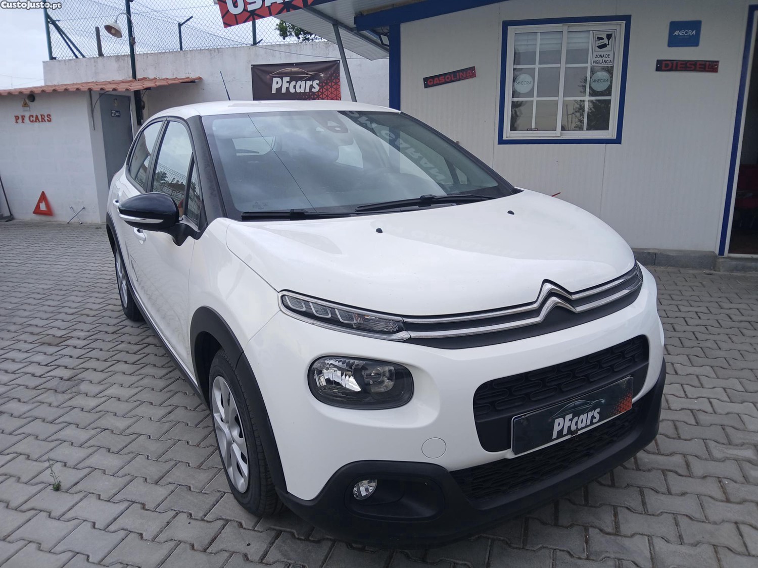 Citroën C3 BlueHDi S&S Feel - 19 foto 3
