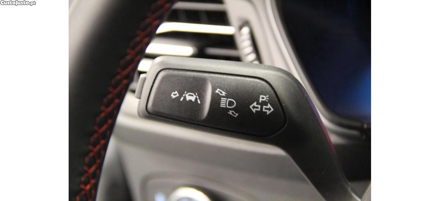 Ford Focus 1.0 EcoBoost 125cv MHEV ST-Line — fotografia 12