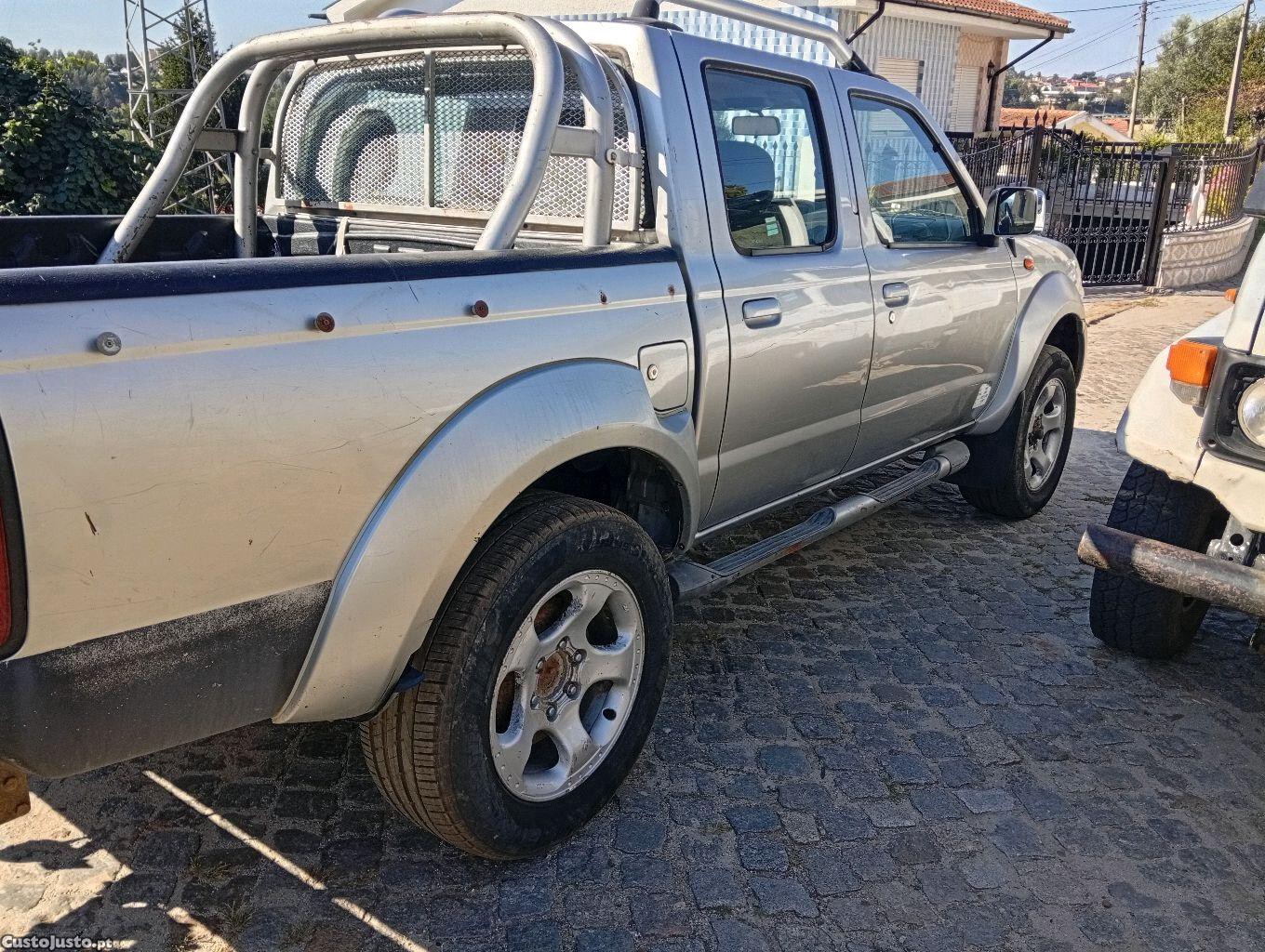 Nissan Navara pickap 4x4 — photo 4