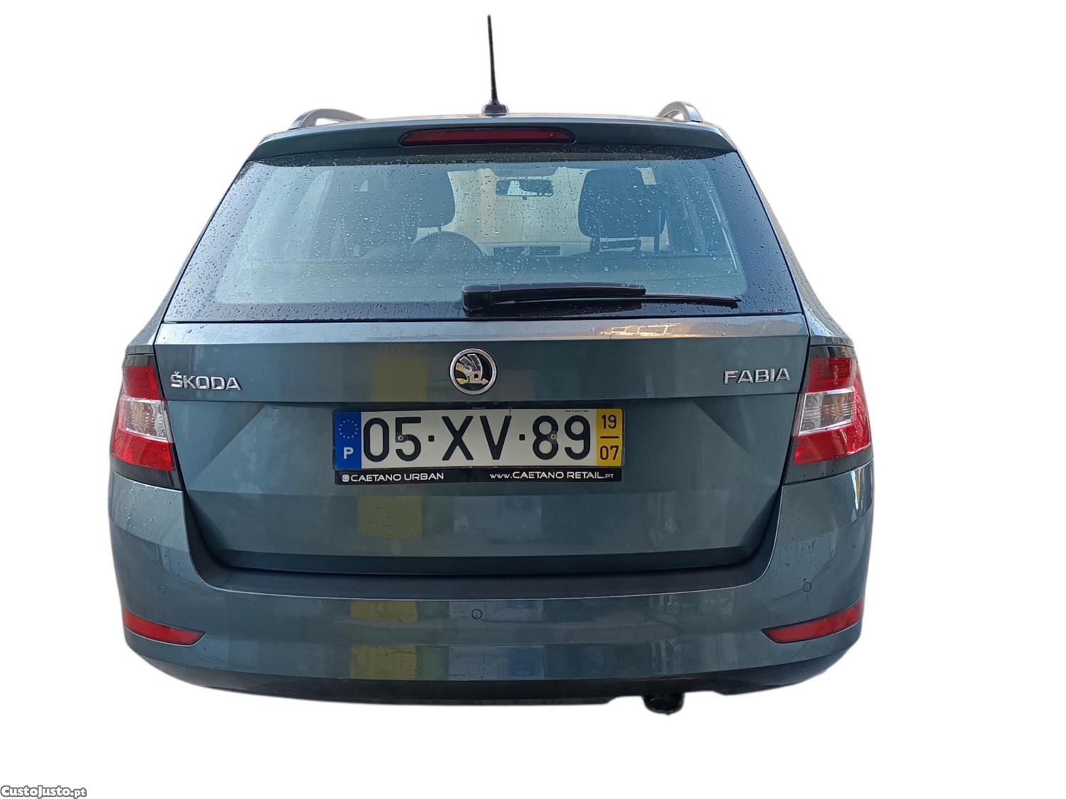 Skoda Fabia 1.0 MPI - 19 — photo 4