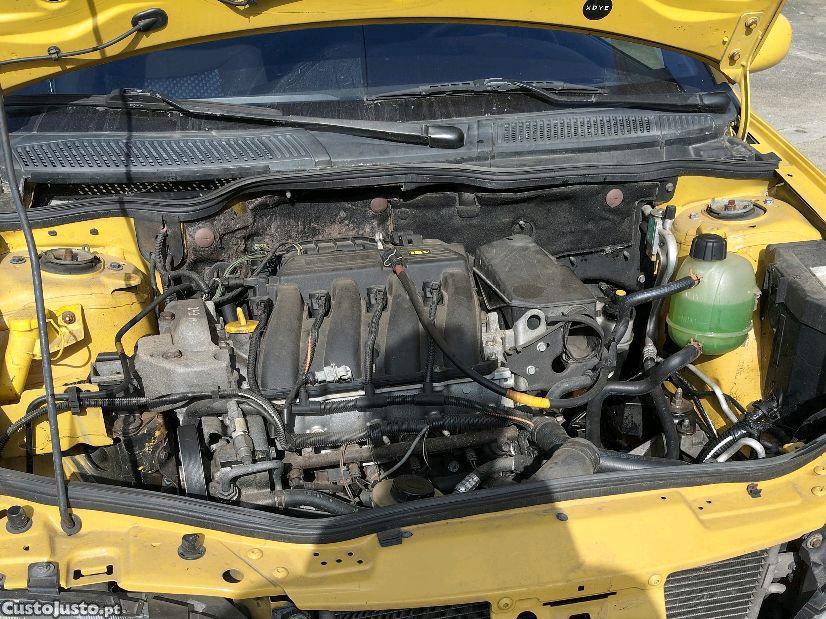 Renault Mégane coupé 16v — fotografia 5