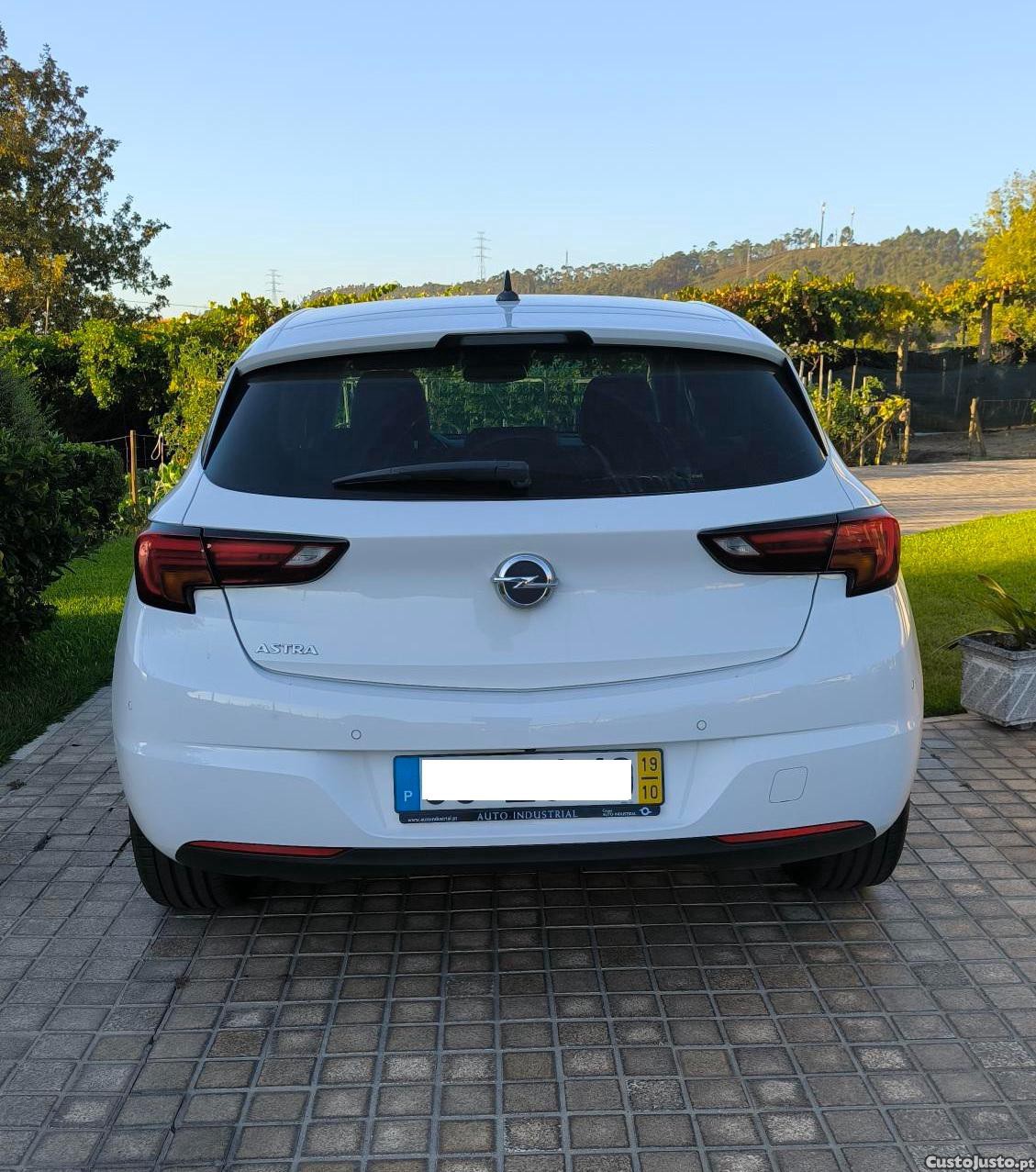 Opel Astra INNOVATION 1.0 105cv S/S - 19 — photo 2