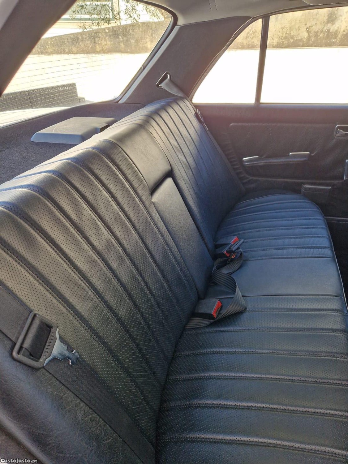 Mercedes-Benz E 200 W123 200E - 82 foto 5
