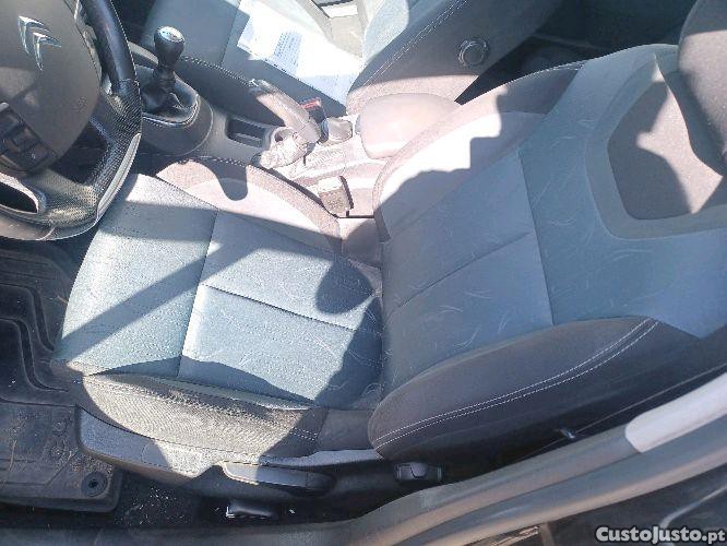 Citroën C4 1.6 hdi — photo 4