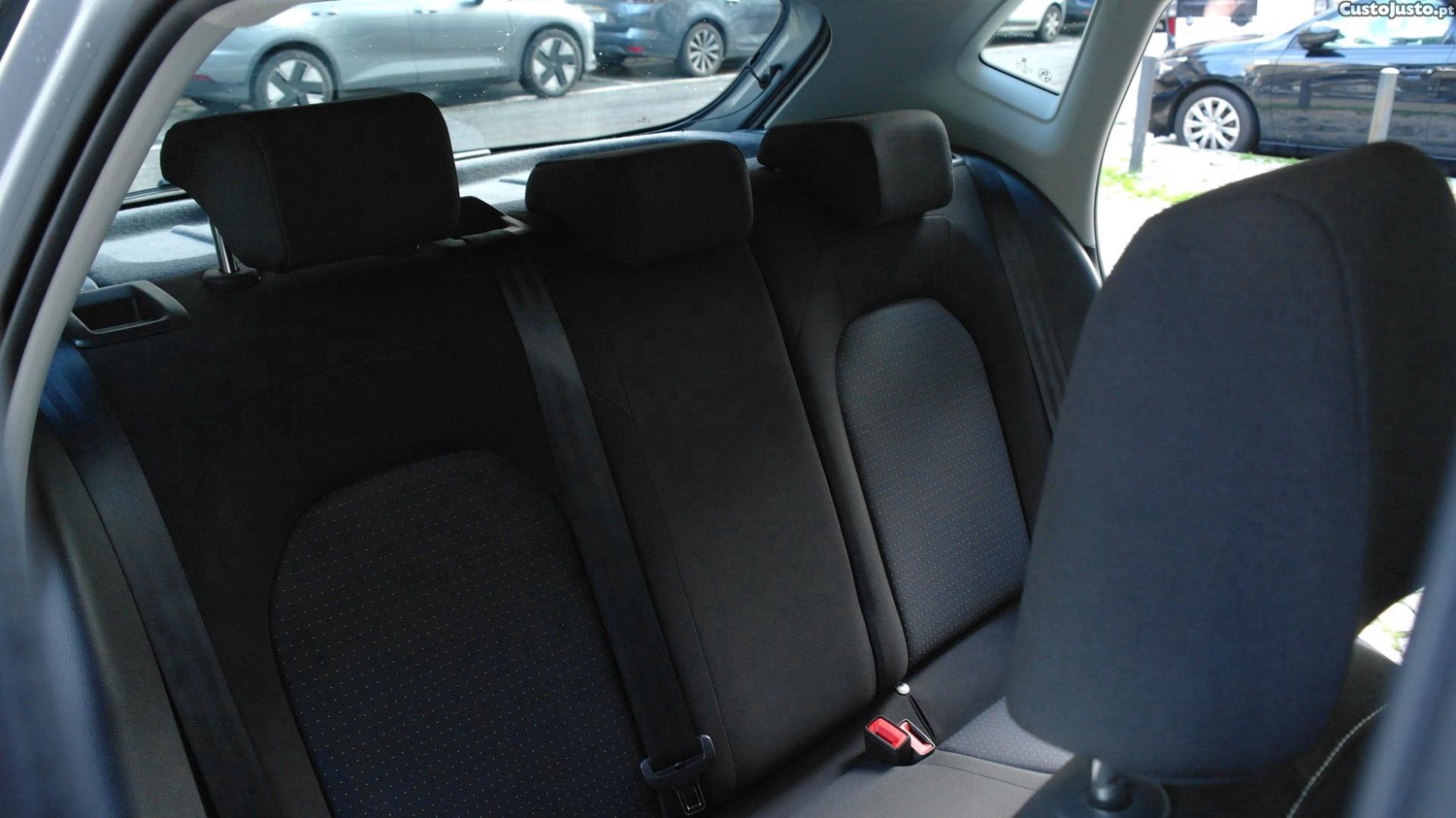 SEAT Ibiza 1.0 TSI Style DSG — fotografia 14