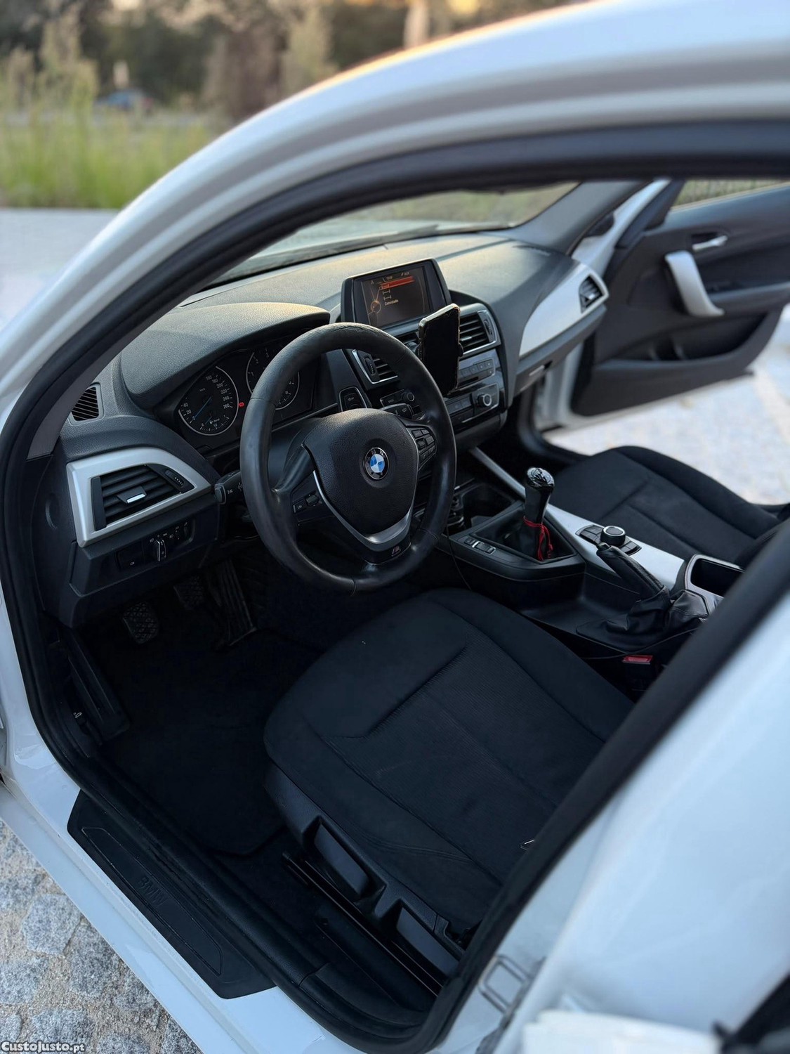 BMW 114 Serie 1 - 16 — photo 4