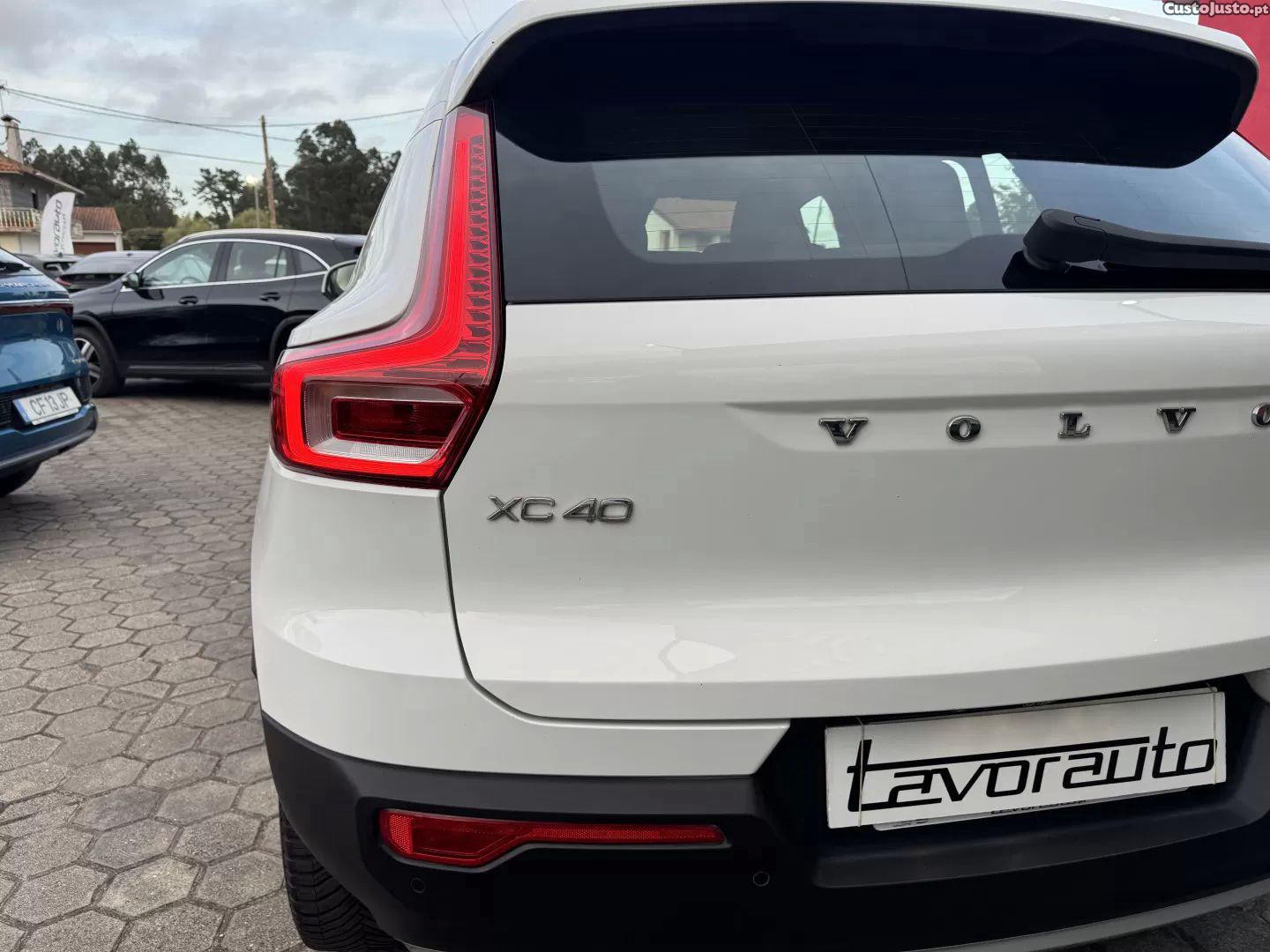 Volvo XC 40 1.5 t4 phev core — fotografia 5