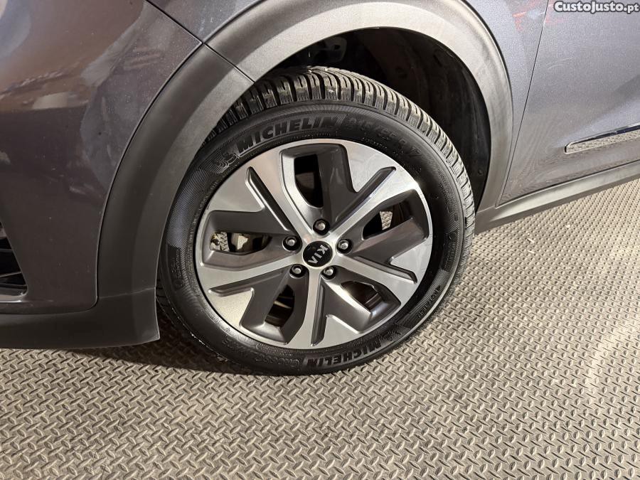 Kia e-Niro 64kWh — fotografia 17