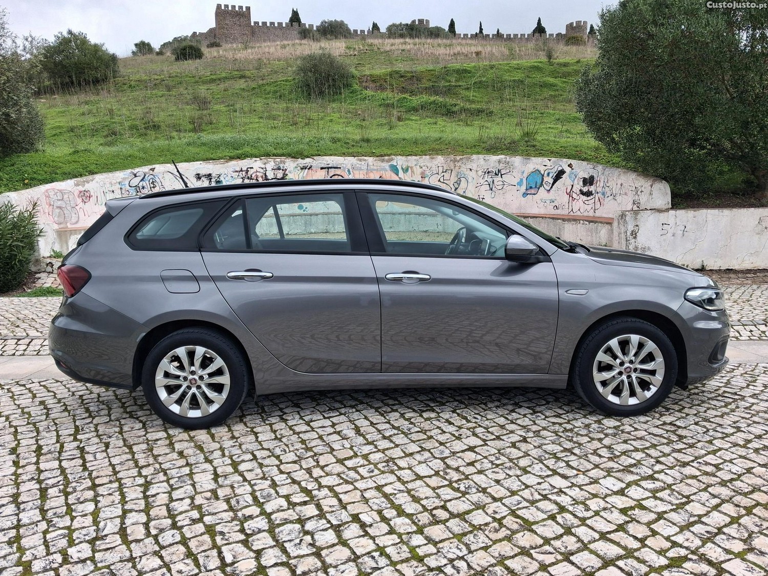 Fiat Tipo 1.4 Lounge — fotografia 17