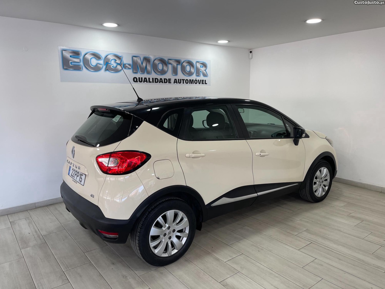 Renault Captur 1.5DCI — photo 2