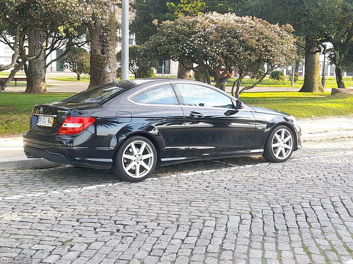 Mercedes-Benz C 220 Coupe - 11 foto 5