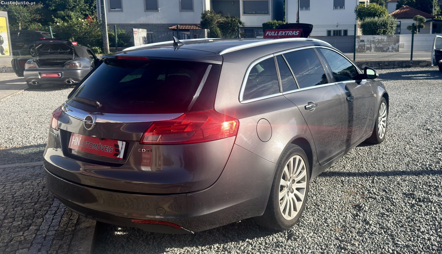 Opel Insignia 2.0 CDTISports Tourer — fotografia 11