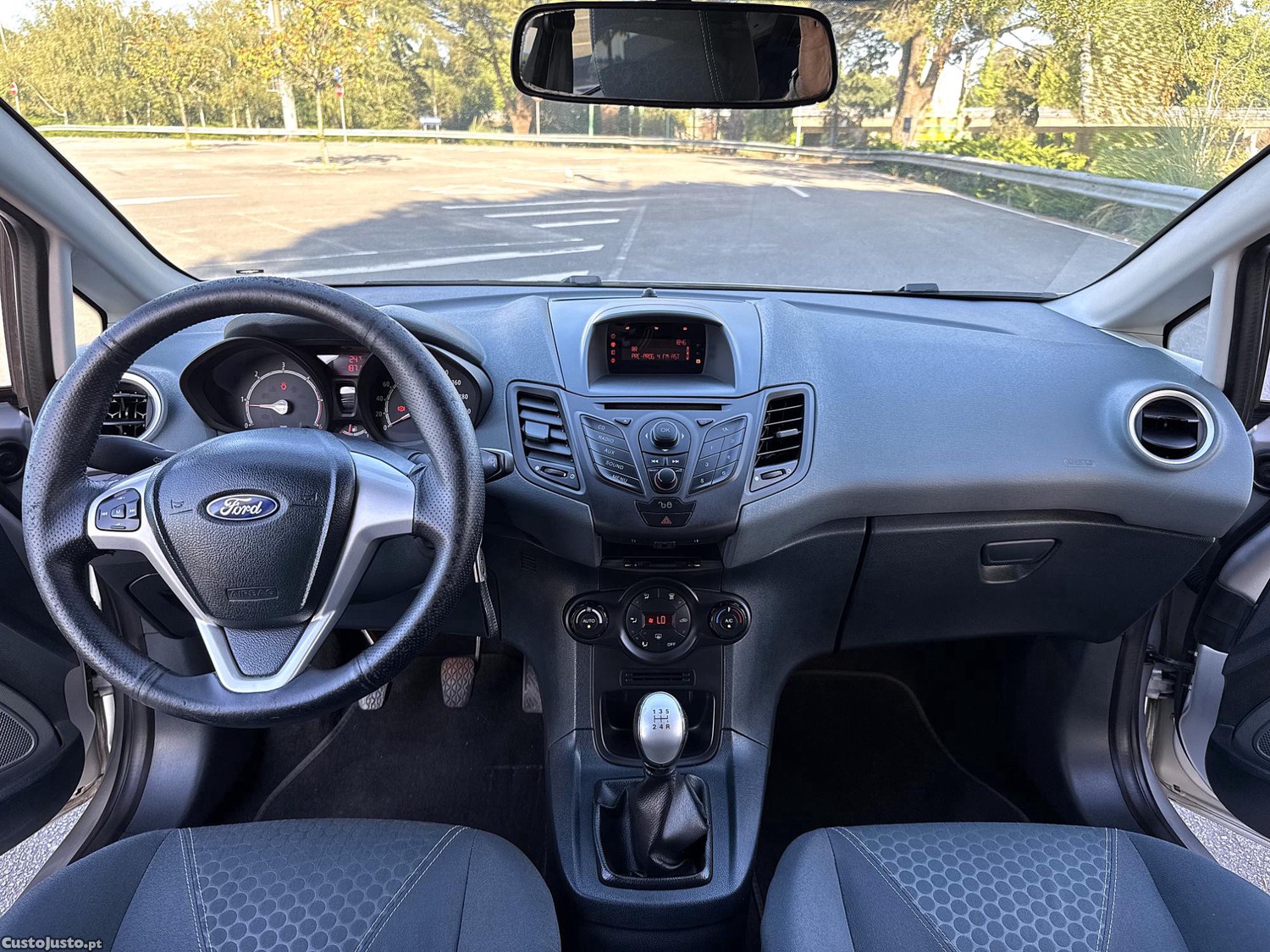 Ford Fiesta 1.4 Tdci Titanium Full Extras C/Novo — fotografia 5