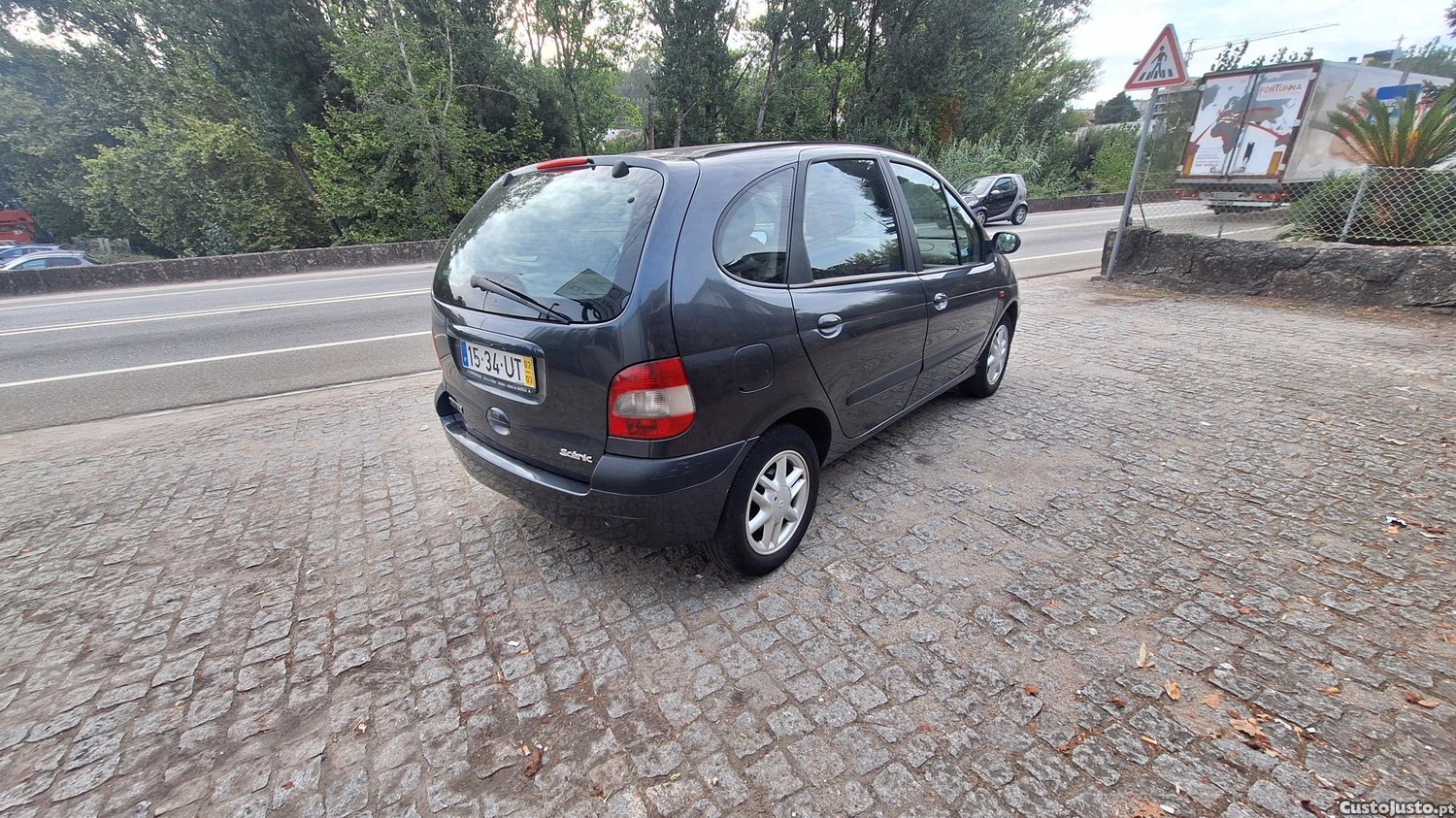 Renault Scénic 1.4 — photo 5