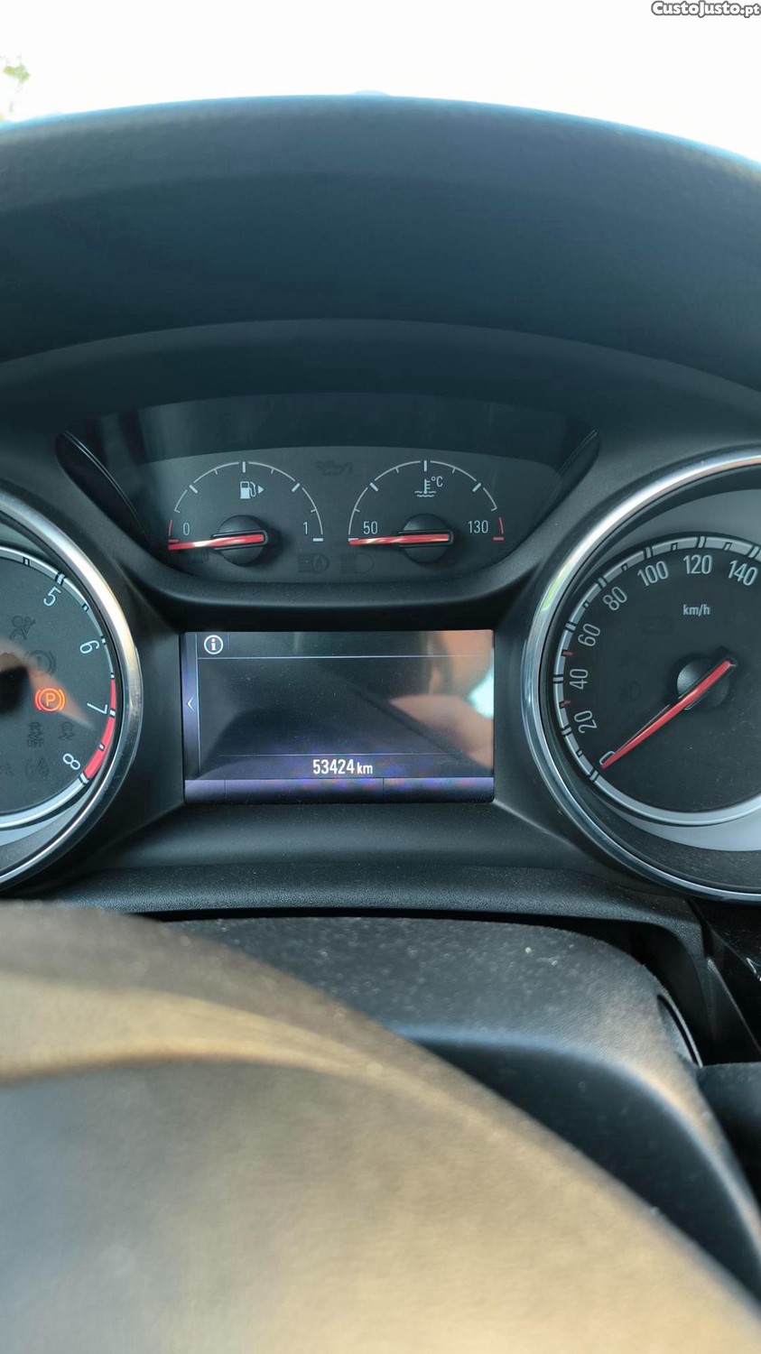 Opel Astra INNOVATION 1.0 105cv S/S - 19 — photo 3