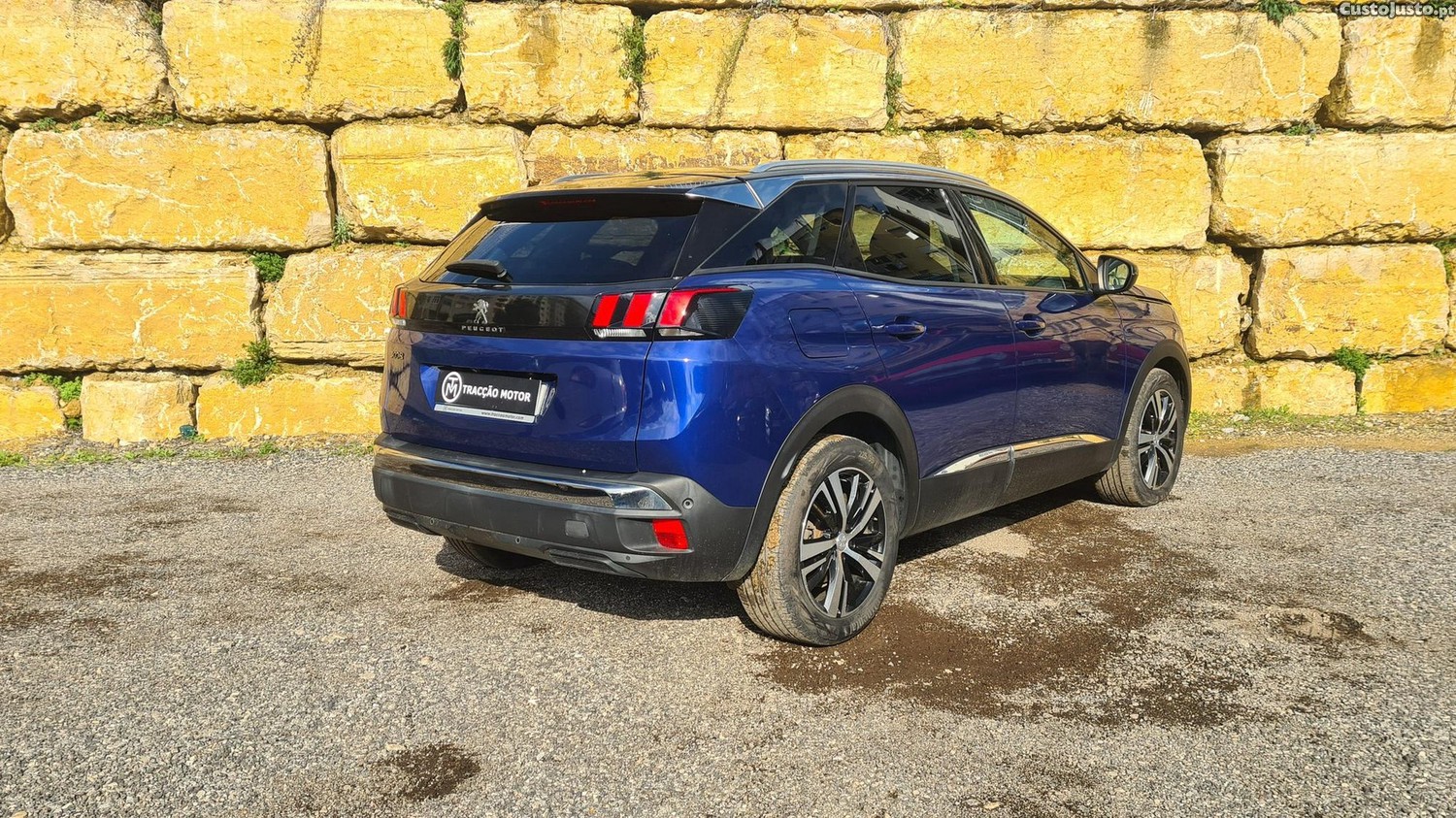 Peugeot 3008 1.5 BlueHDi Allure EAT6 - 19 foto 2
