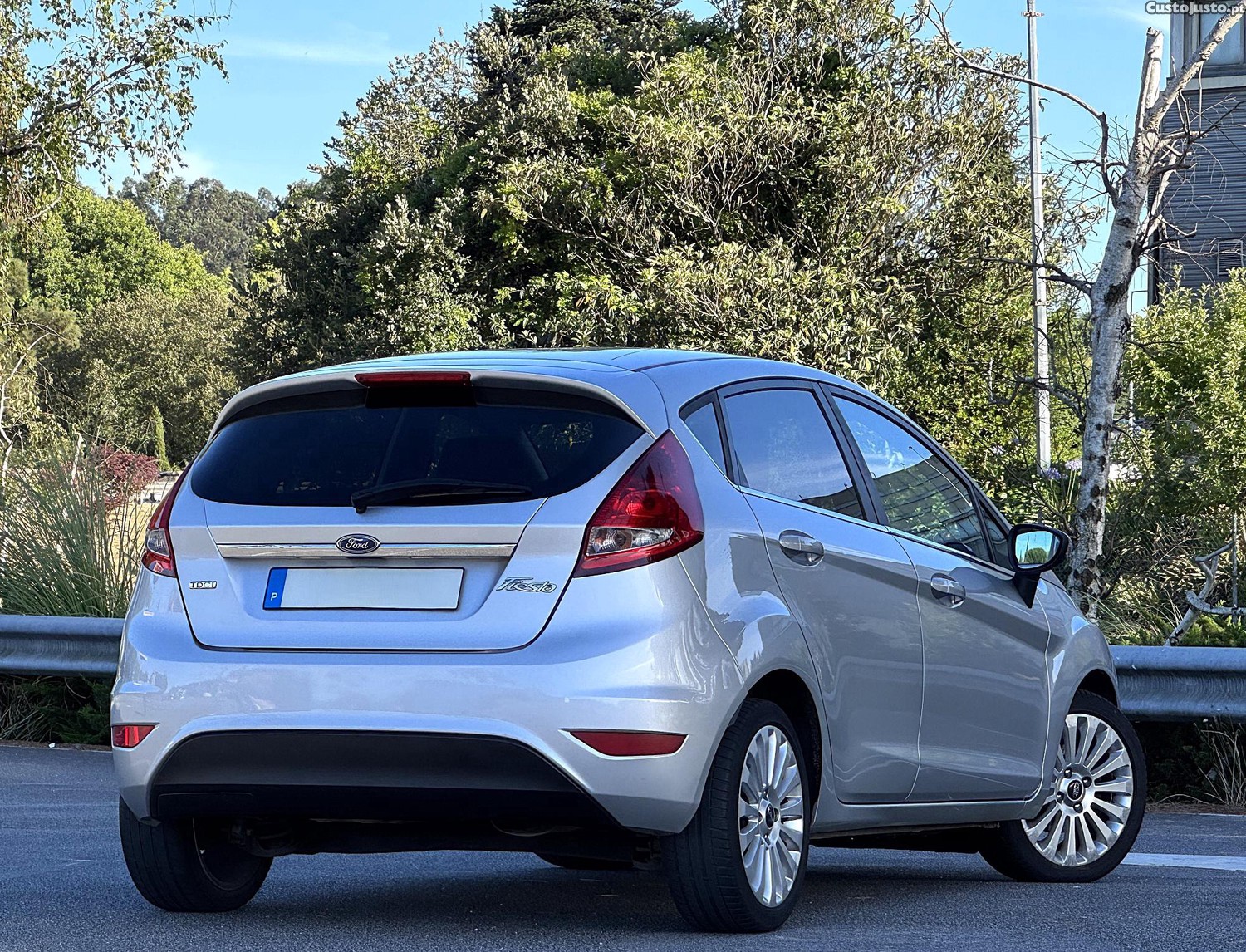 Ford Fiesta 1.4 Tdci Titanium Full Extras C/Novo — fotografia 9