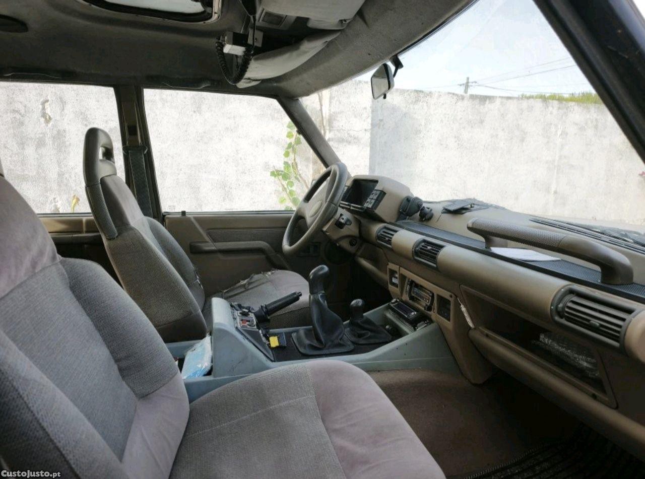 Land Rover Discovery 200 TDI — photo 2