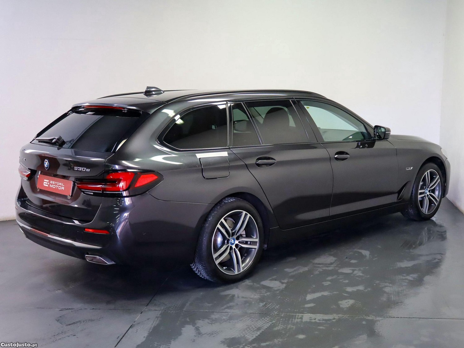 BMW 530 e Line Luxury - 23 — photo 4