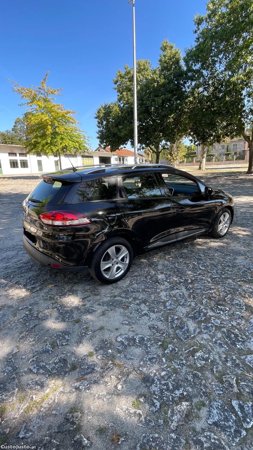 Renault Clio Sport Tourer 0.9 Tce - 16 foto 4