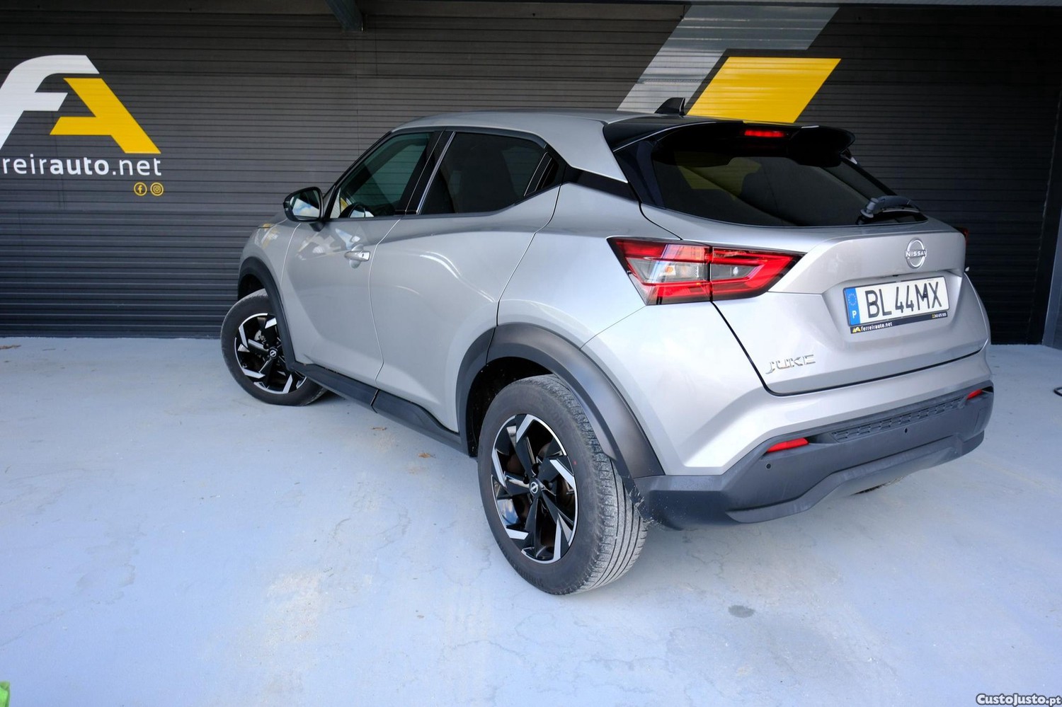 Nissan Juke 1.0 DIG-T N-Connecta NAV. DCT — fotografia 24
