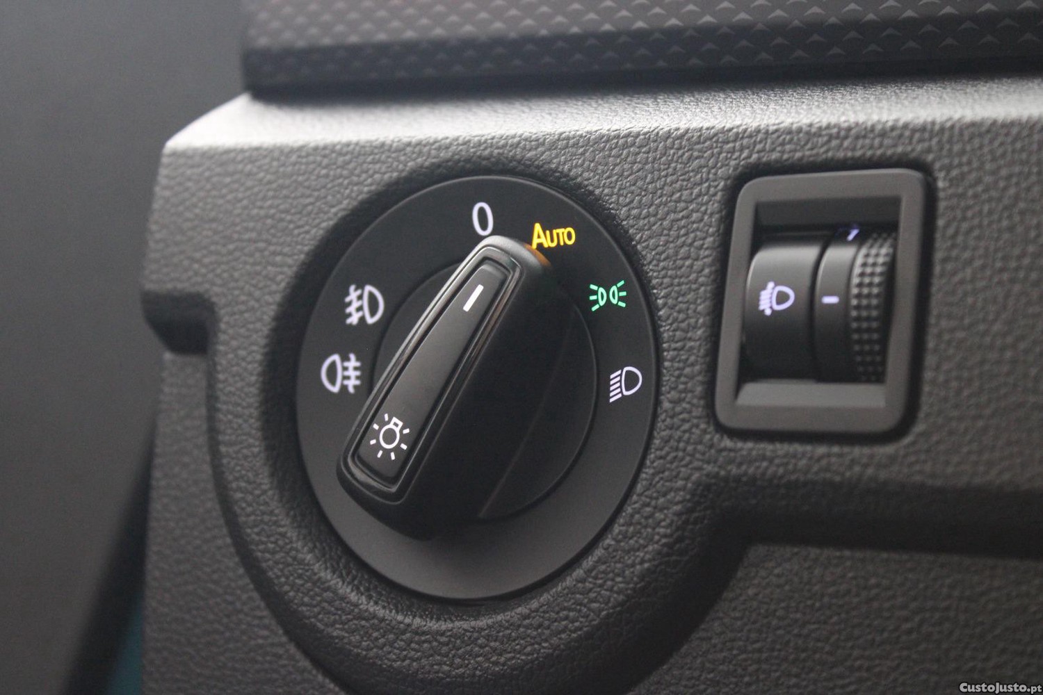 Volkswagen T-Cross 1.0 TSI LIFE — fotografia 19
