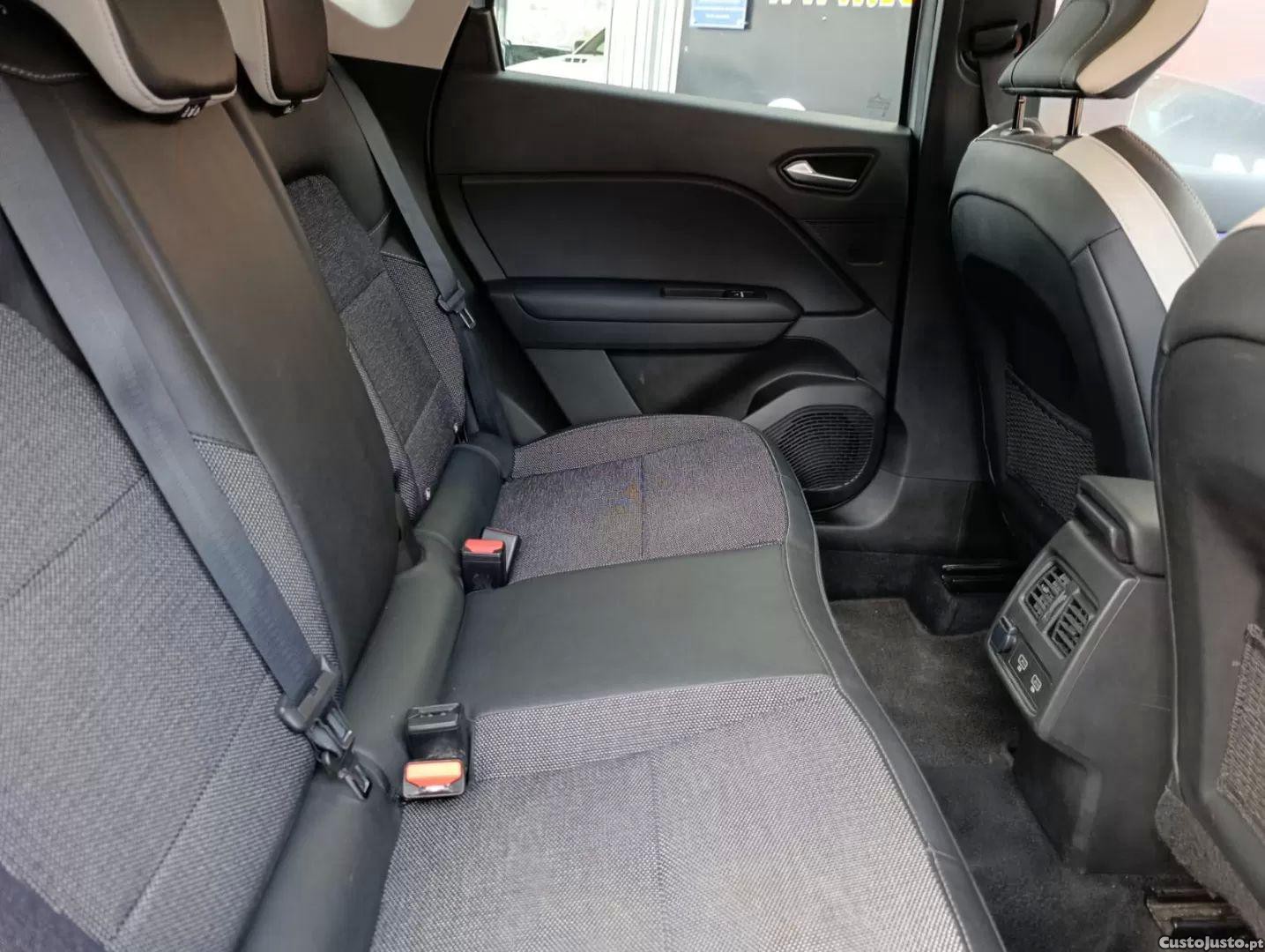 Renault Captur 1.0 tce techno — fotografia 3