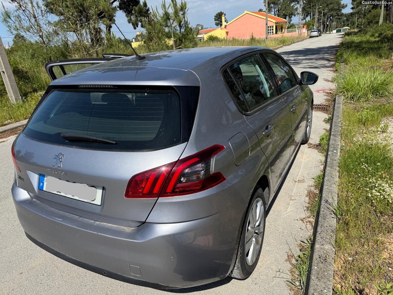Peugeot 308 II — fotografia 4