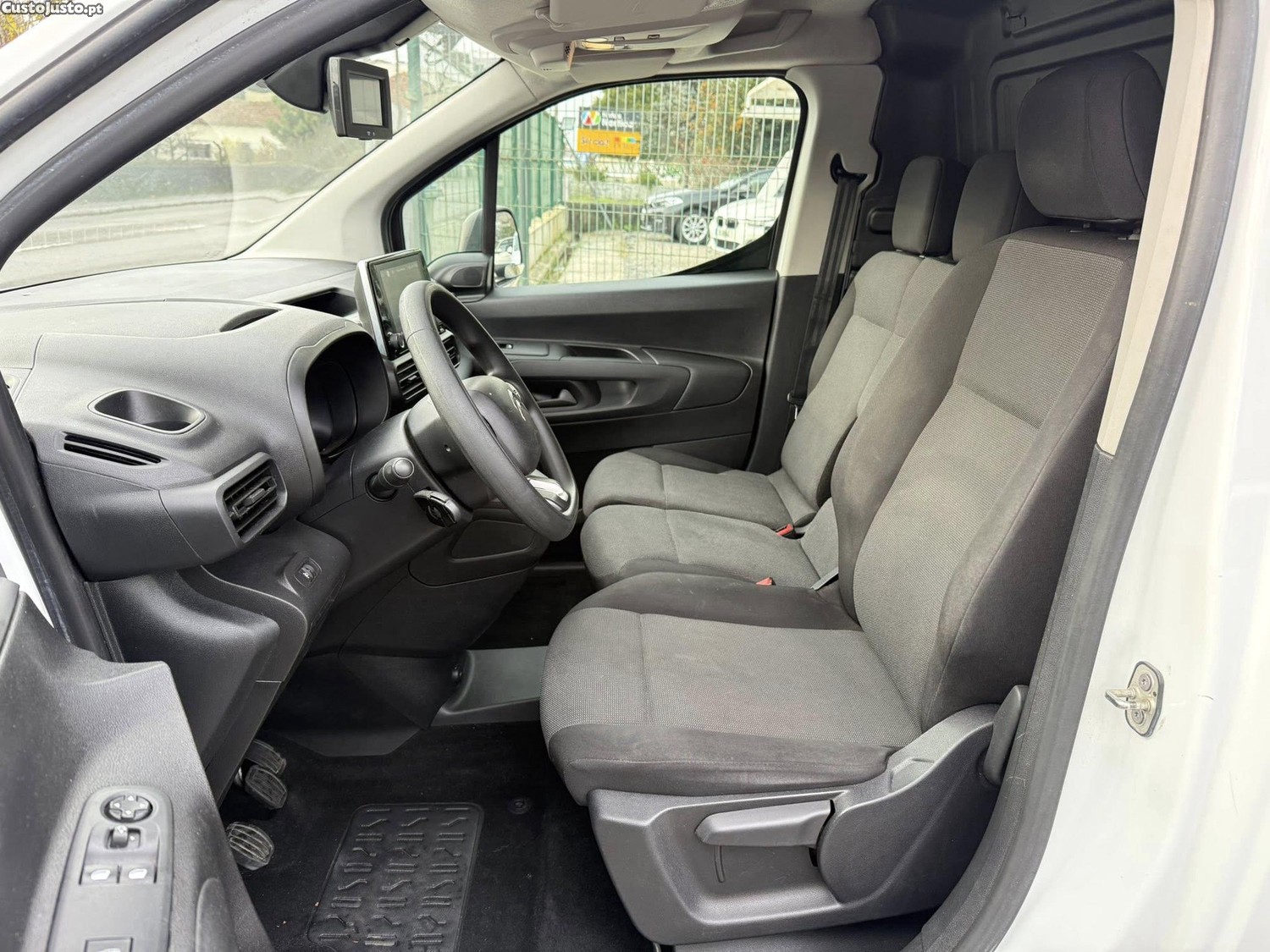 Citroën Berlingo 1.5 Blue-HDI Driver M 3 Lugares 102cv — fotografia 5
