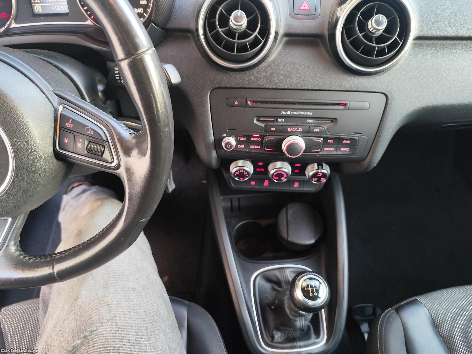 Audi A1 Sportback 1.6 TDi Sport — fotografia 5