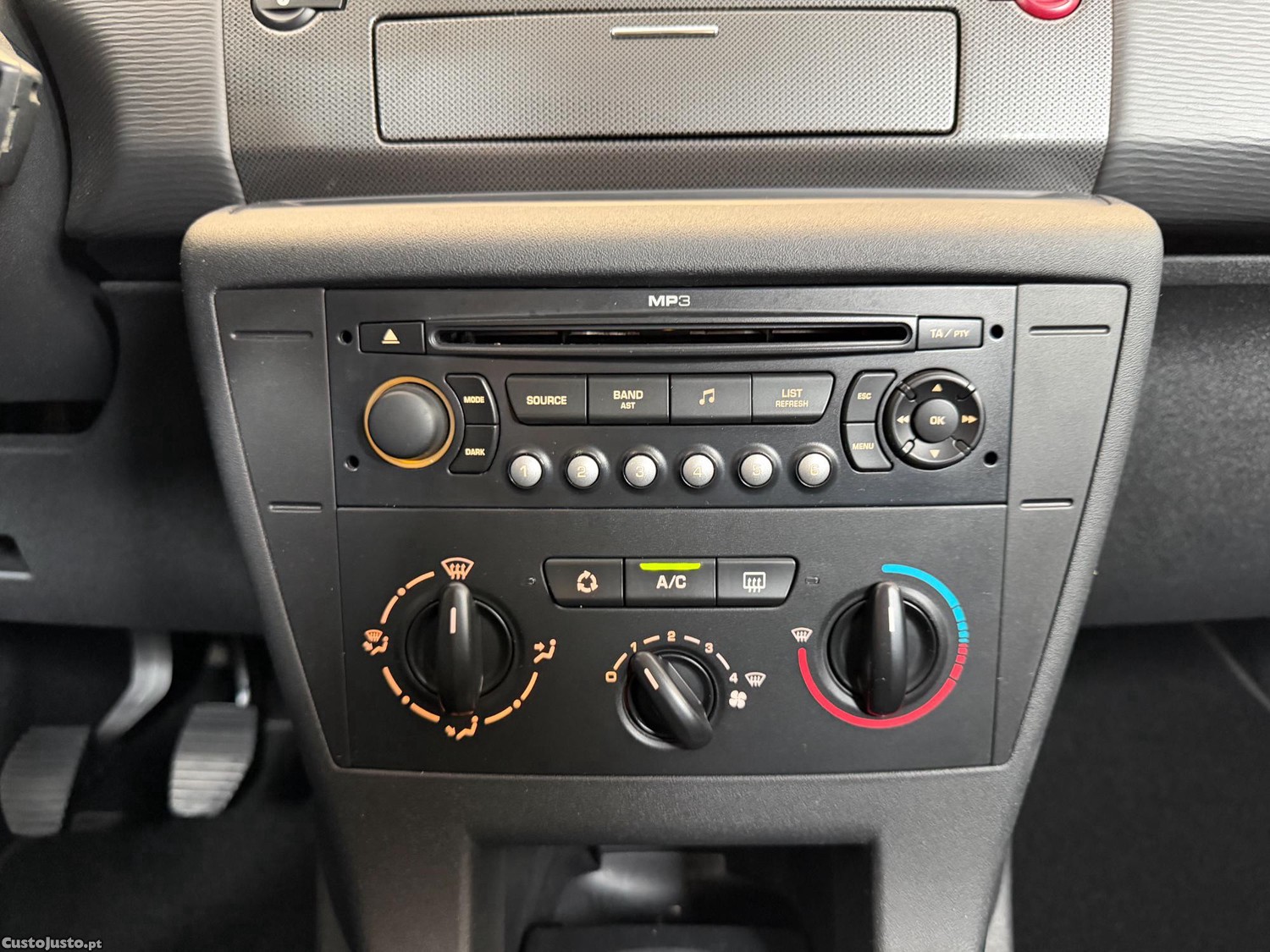 Citroën C4 1.6 HDi SX 110cv-UM PROPRIETÁRIO! Muito bem estimado! — fotografia 6