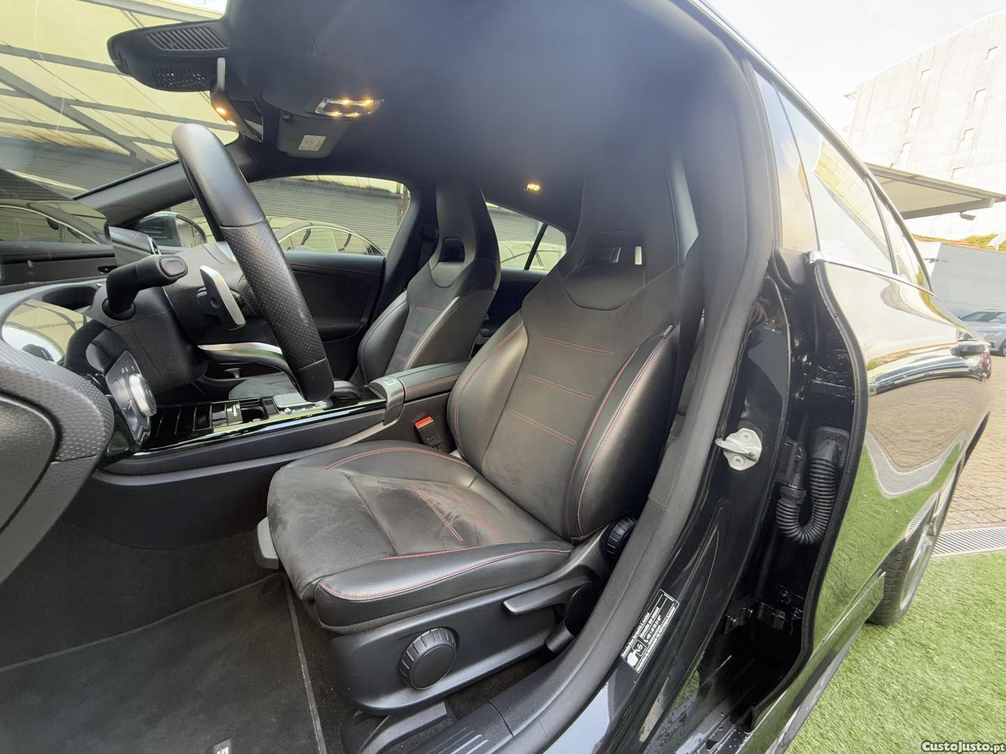 Mercedes-Benz CLA 250 e Shooting Brake AMG Line — fotografia 2