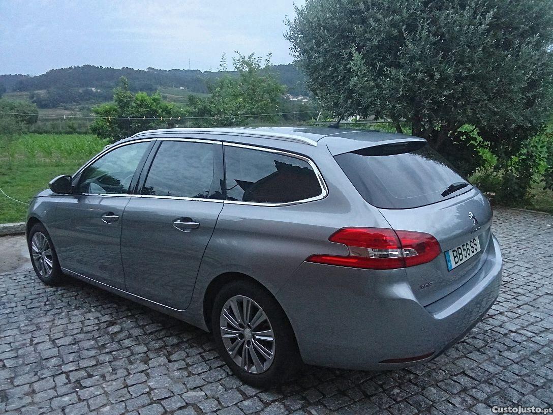 Peugeot 308 1.5 HDI ALLURE — fotografia 9