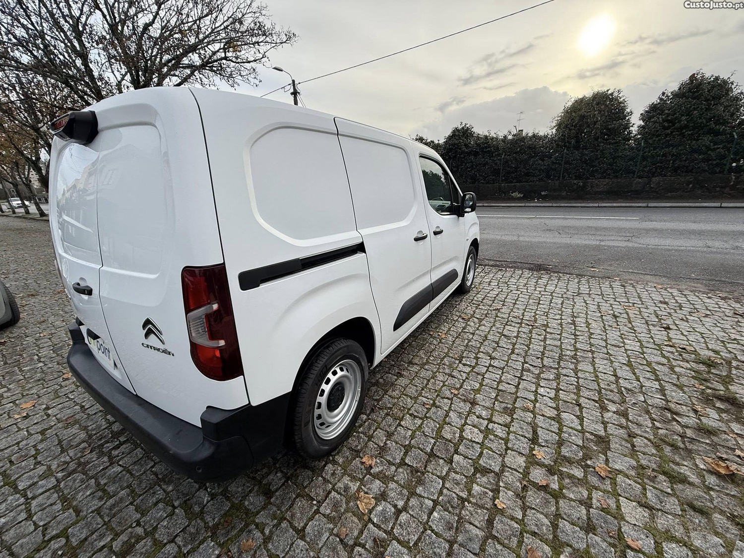 Citroën Berlingo 1.5 Blue-HDI Driver M 3 Lugares 102cv — fotografia 8