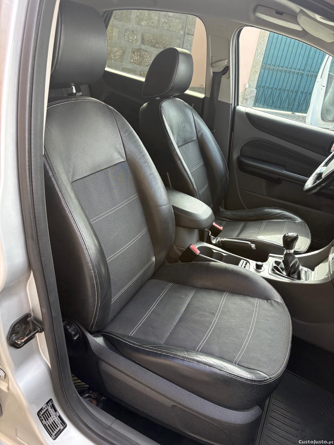 Ford Focus Titanium 1.6Tdci 110cv — fotografia 14