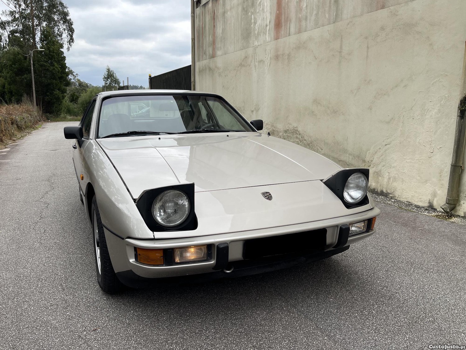 Porsche 924 2.0 Targa Clássico Certificado de interesse histórico — fotografia 2