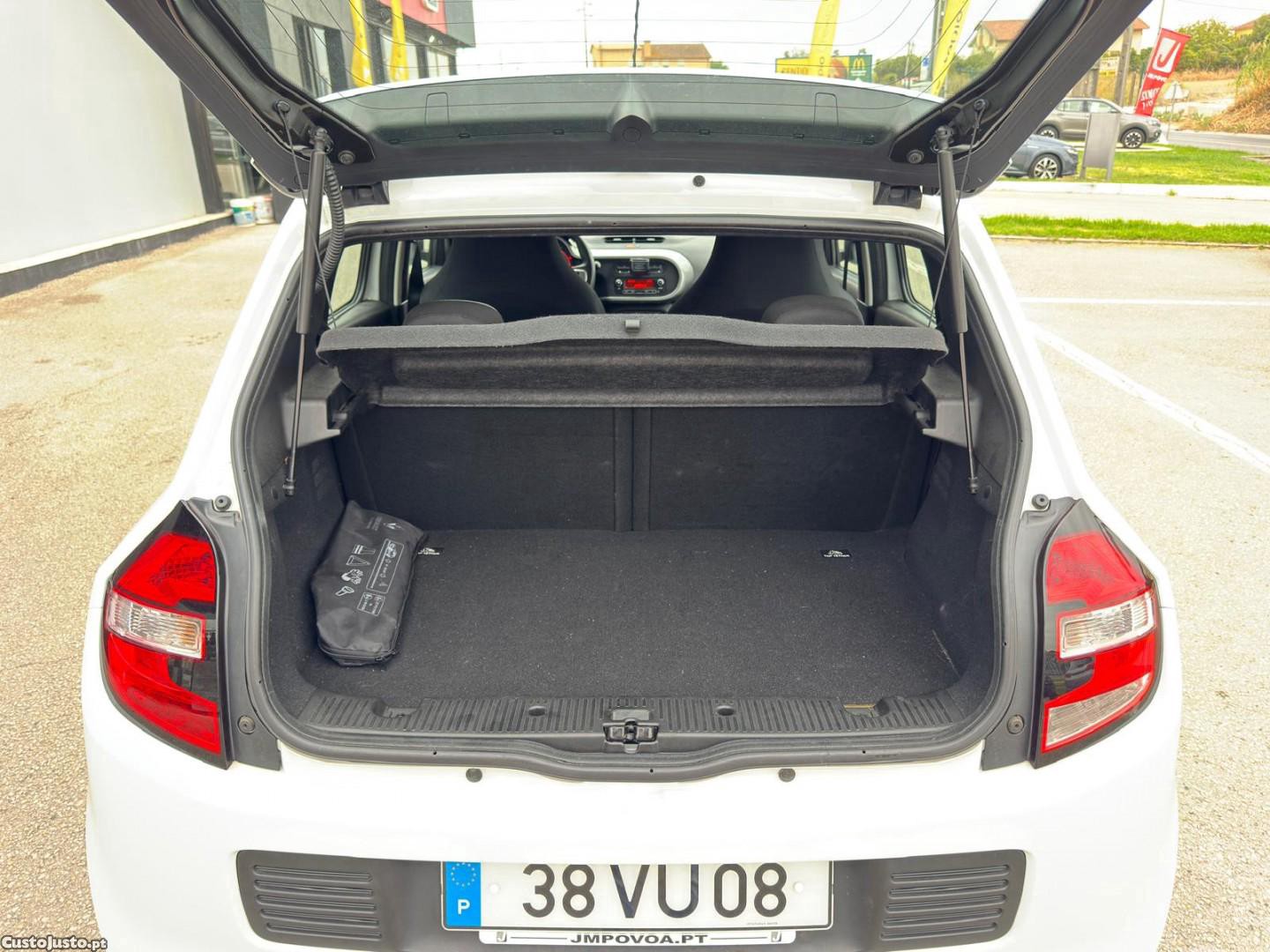 Renault Twingo 1.0 SCe Limited — fotografia 23