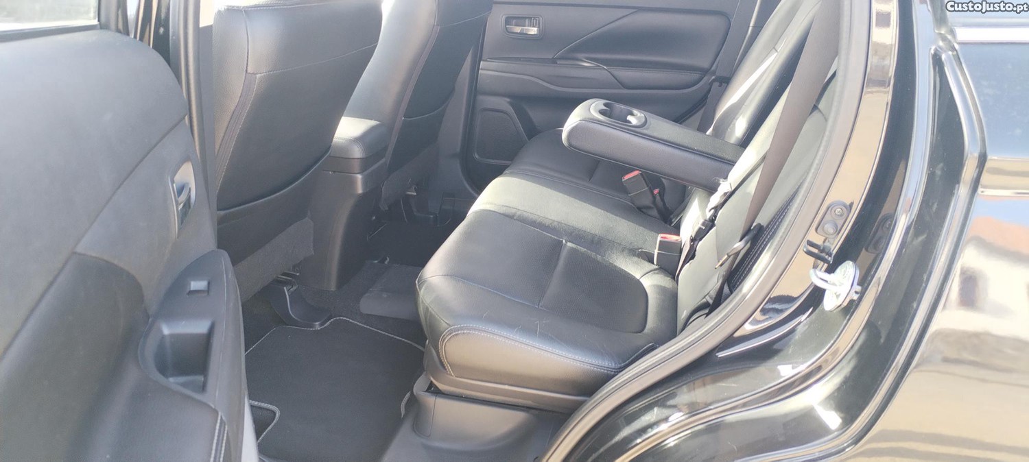 Mitsubishi Outlander Instyle PHEV — photo 5