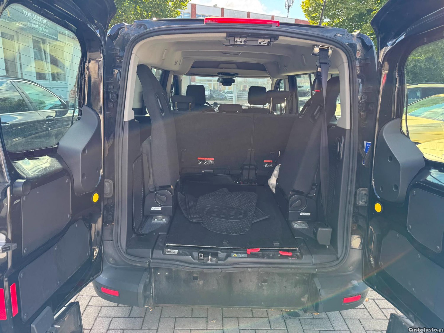 Ford Tourneo 1.5 Mobilidade Reduzida — photo 3
