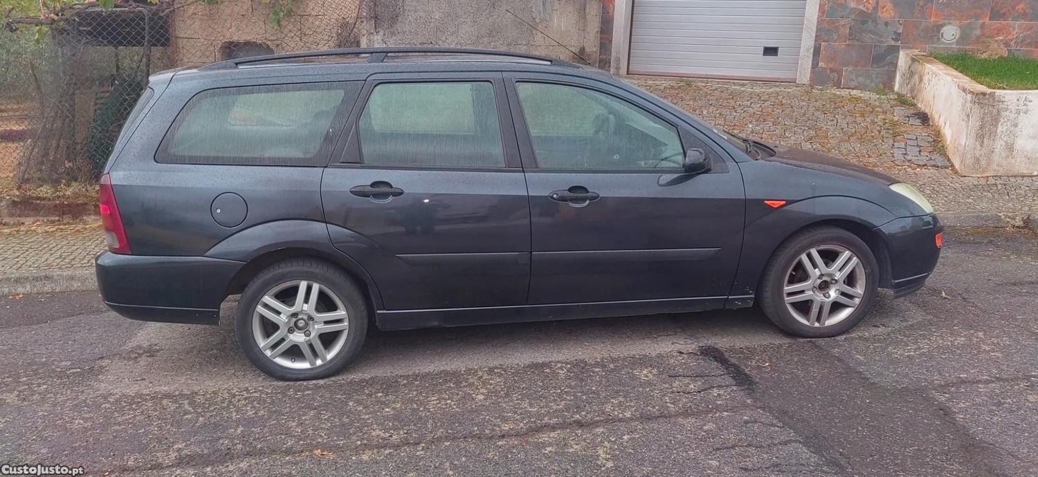 Ford Focus 1.8tddi sw - 00 foto 2