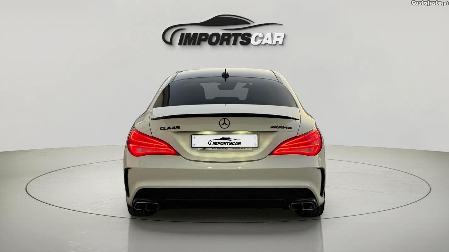 Mercedes-Benz CLA 45 AMG Shooting Brake 4Matic 7G-DCT - 14 foto 4