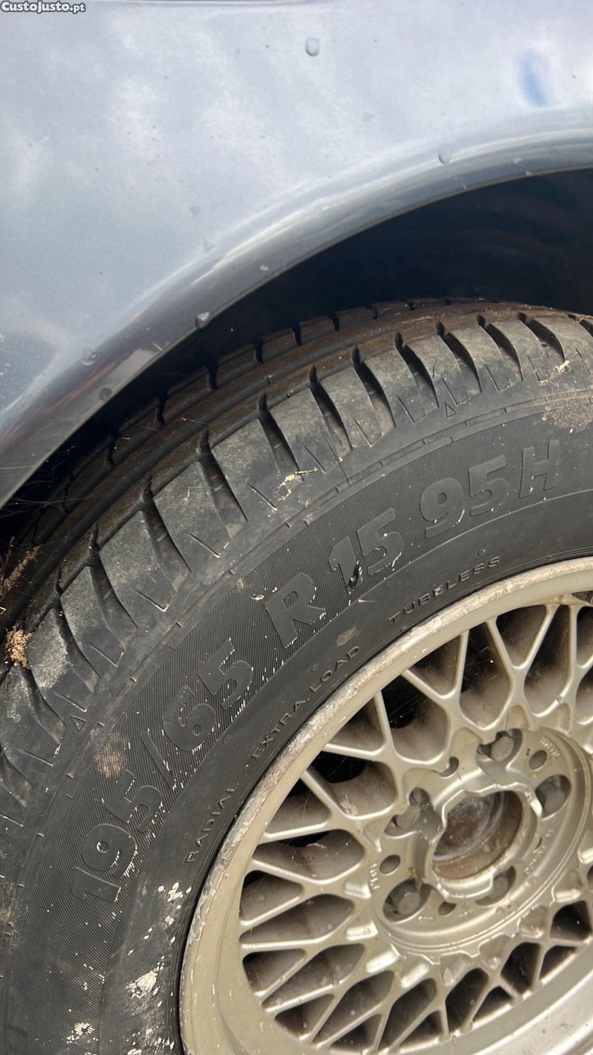BMW 525 Td (5/H) — fotografia 2
